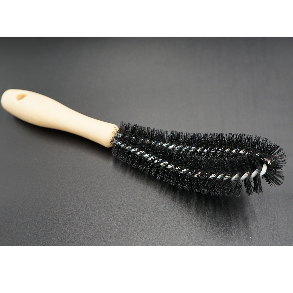 Black Nylon Spoke Brush