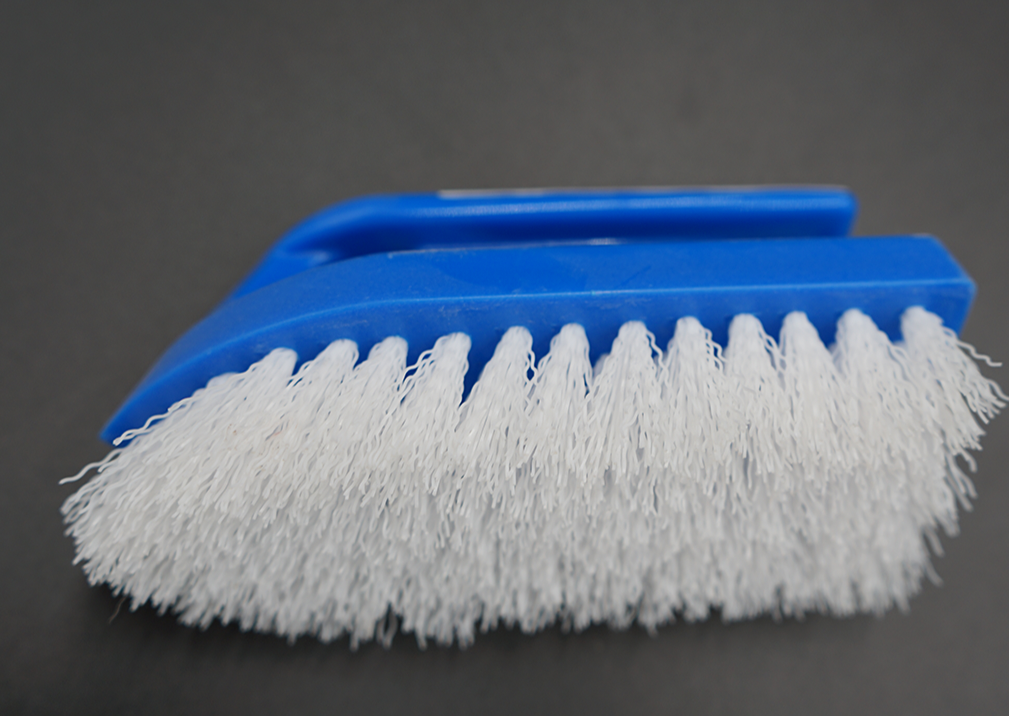 SM Arnold - Iron Detail Scrub Brush Blue - 85-624