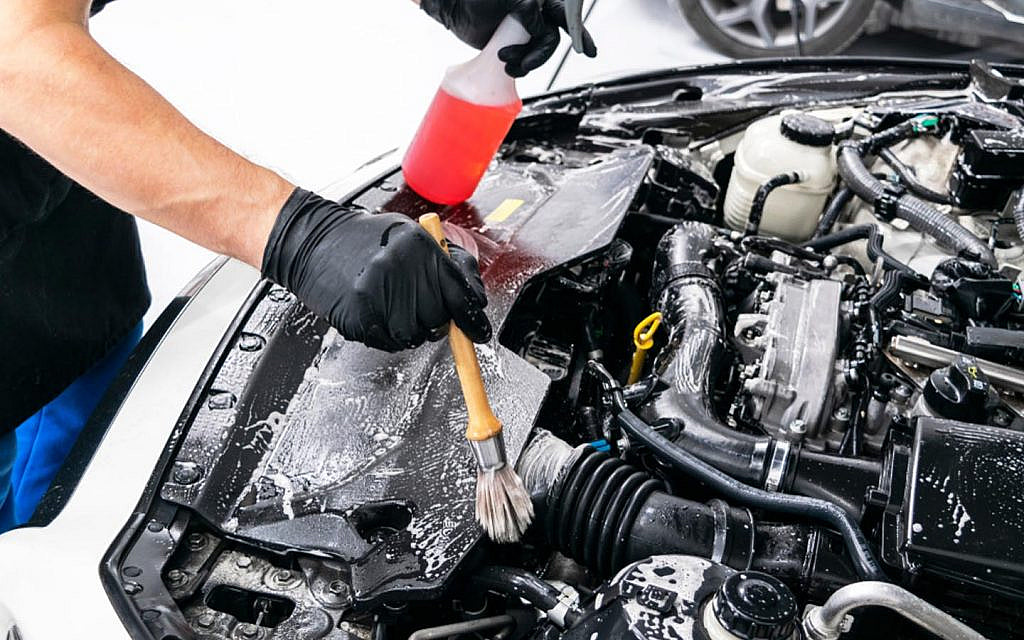 Engine Cleaning and Degreasers