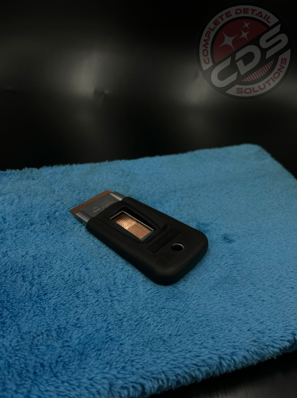 SM Arnold- Metal Saftey Push Out Scraper- Razor Blade Holder with Rubber Grip- RZ-016