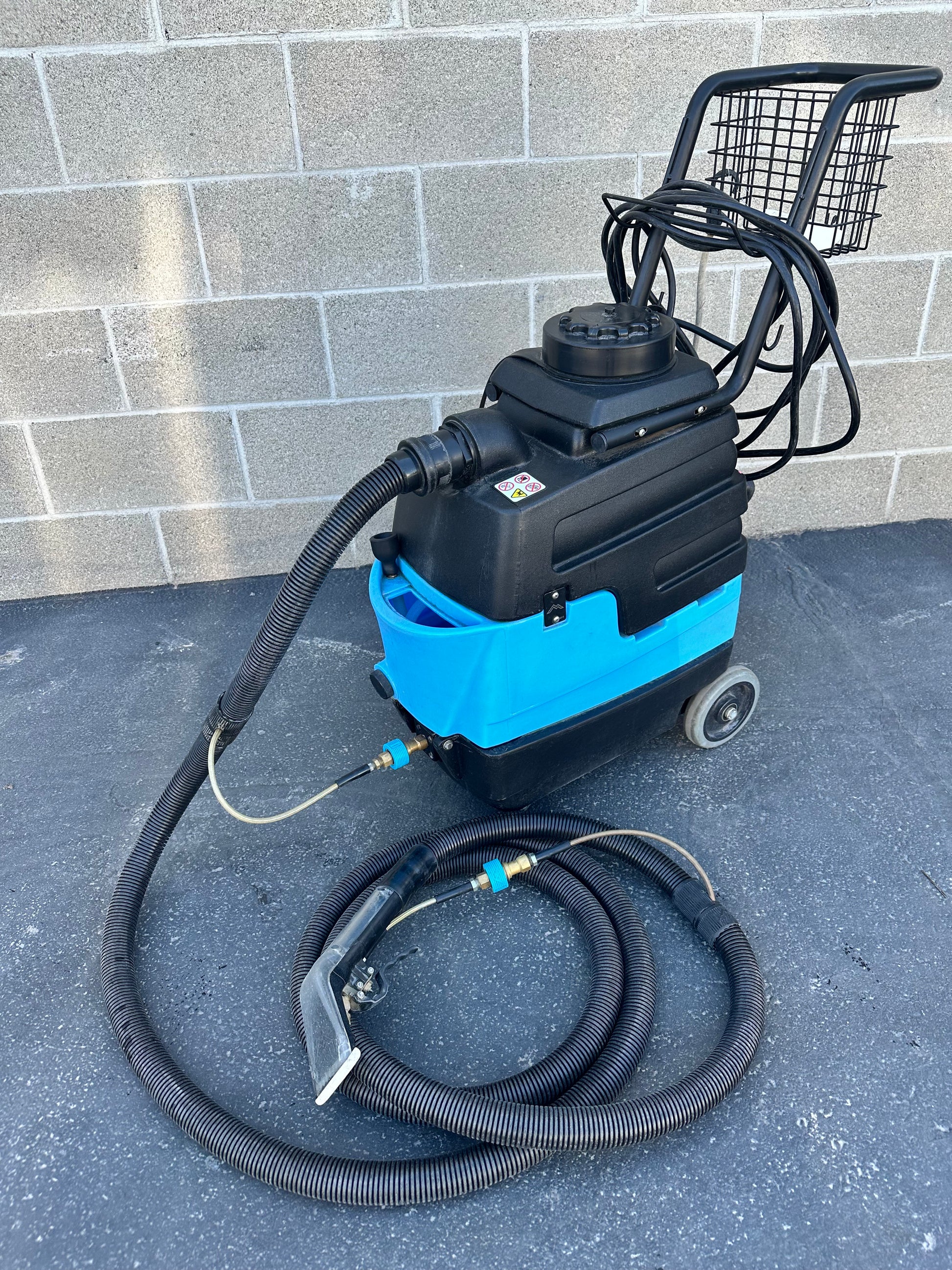 USED "Mytee Lite" Model Number 8070 Complete Detail Solutions